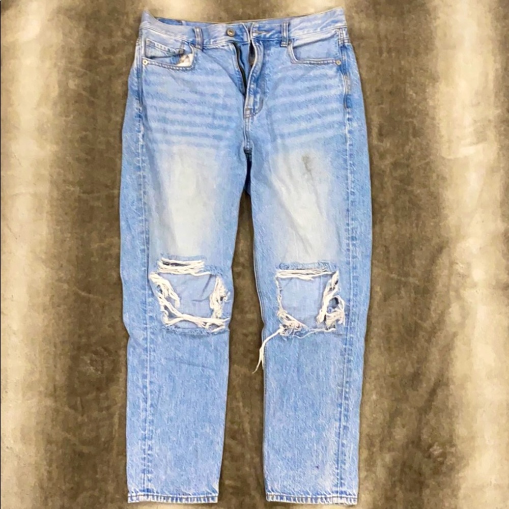 American Eagle Mom Jeans